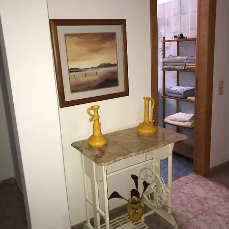 Fred E Kika Holidays * 波尔蒂芒